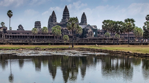 Angkor Cambodge: Harmonie particulière des opposés polaires