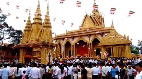 Tourisme Cambodge en plein essor pendant Pchum Ben