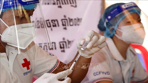 Phnom Penh achève la vaccination contre le Covid-19.