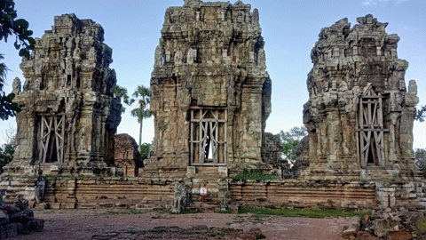 Coucher du soleil au temple de Phnom Krom 